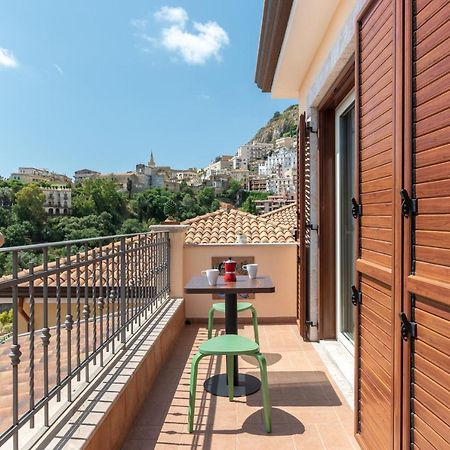 Taormina Panoramic Apartment With Parking Екстер'єр фото